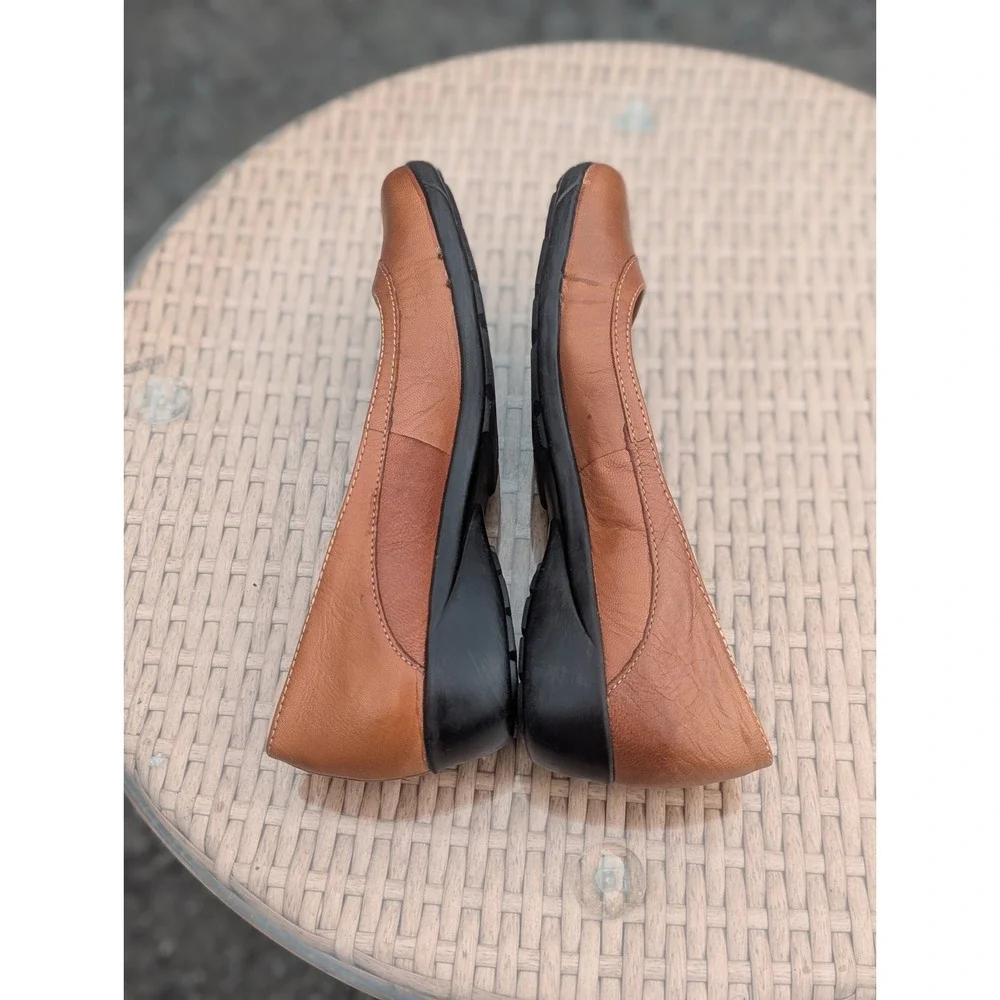 Quiet Luxury Brown Leather Ballet Flats Natural Soul Naturalizer 8.5 M